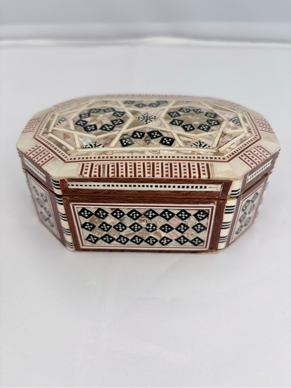 Egyptian Mother of Pearl Inlay Octagonal Jewelry/Trinket Box Vintage